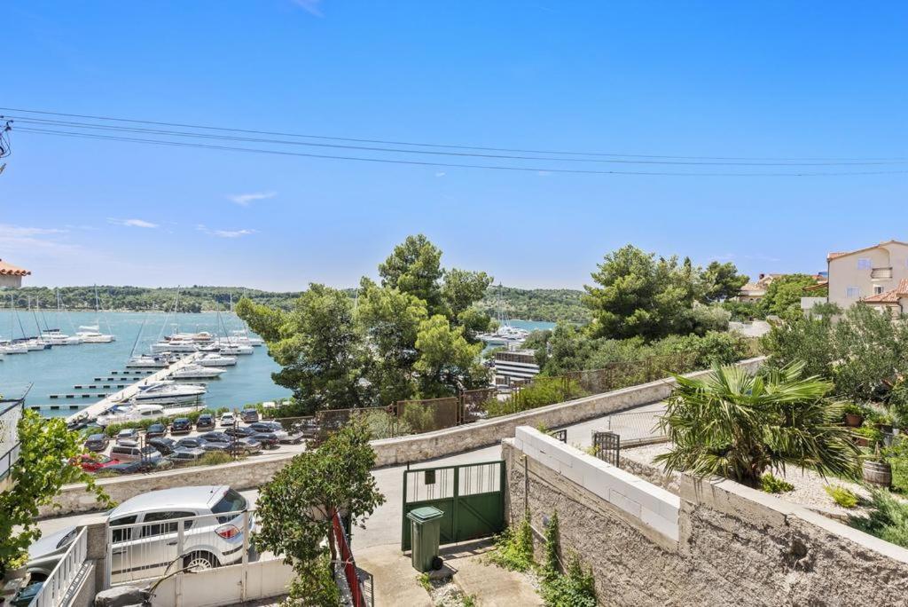 Apartments Tara, Sibenik - Mandalina Exterior photo