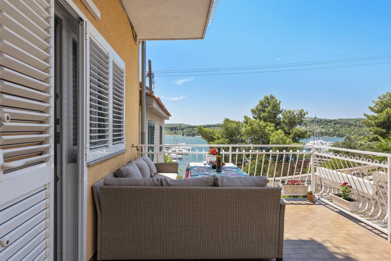 Apartments Tara, Sibenik - Mandalina Exterior photo